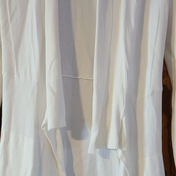 White Sweater - Picture 4 of 6